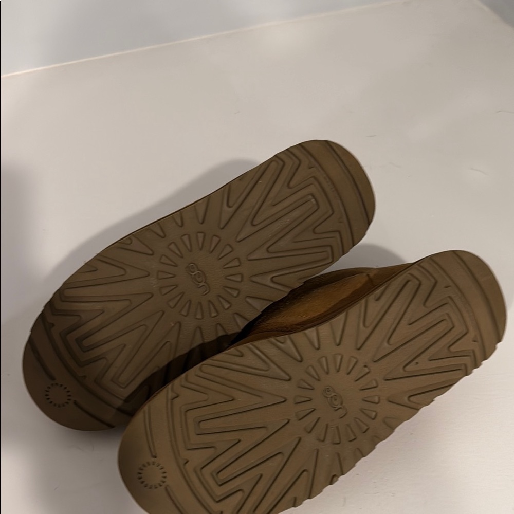 Ugg Neumel - image 6